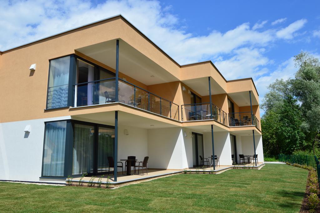 Apartmanovy Dom Krivan Bešeňová Exterior foto