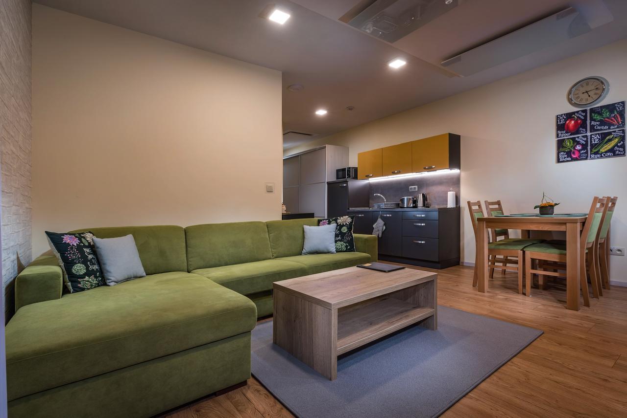 Apartmanovy Dom Krivan Bešeňová Exterior foto
